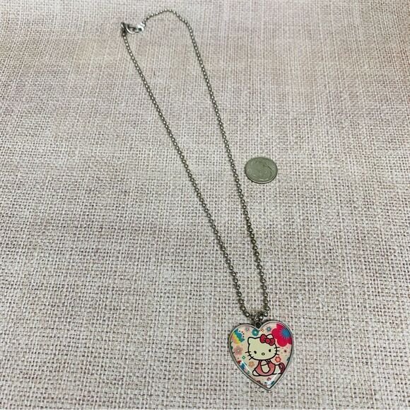 Sanrio Hello Kitty Heart Necklace - Picture 1 of 2
